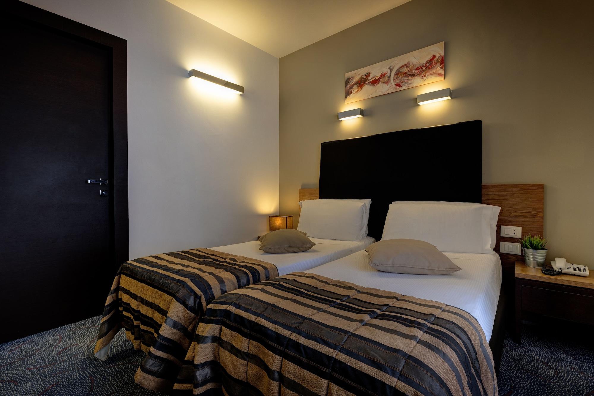 Hotel Rinascimento - Gruppo Trevi Hotels Rome Bagian luar foto