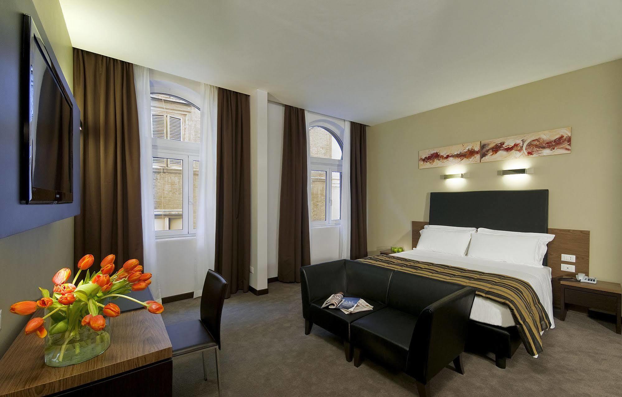 Hotel Rinascimento - Gruppo Trevi Hotels Rome Ruang foto